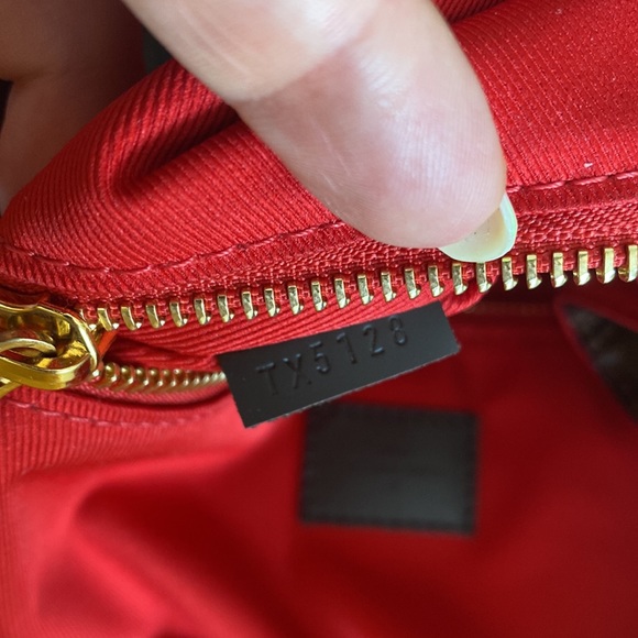 Louis Vuitton Graceful MM hobo100% authentic - Picture 14 of 16